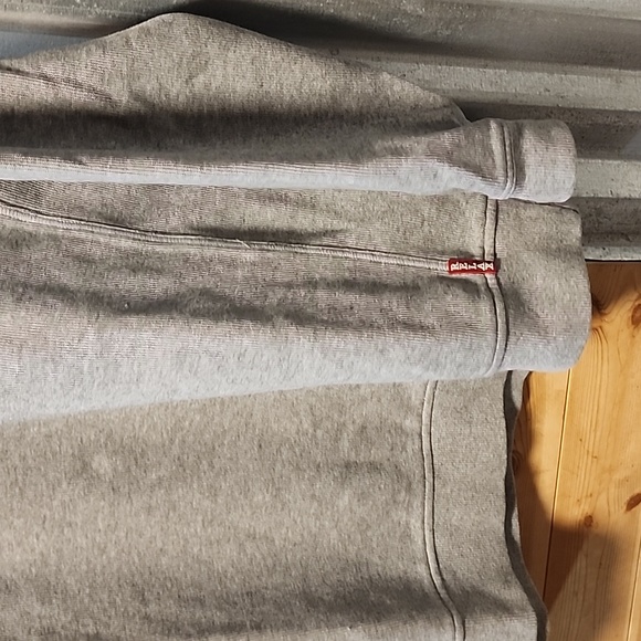 Tommy Bahama Pull Over Sweatshirt size Medium nwot - Picture 2 of 10